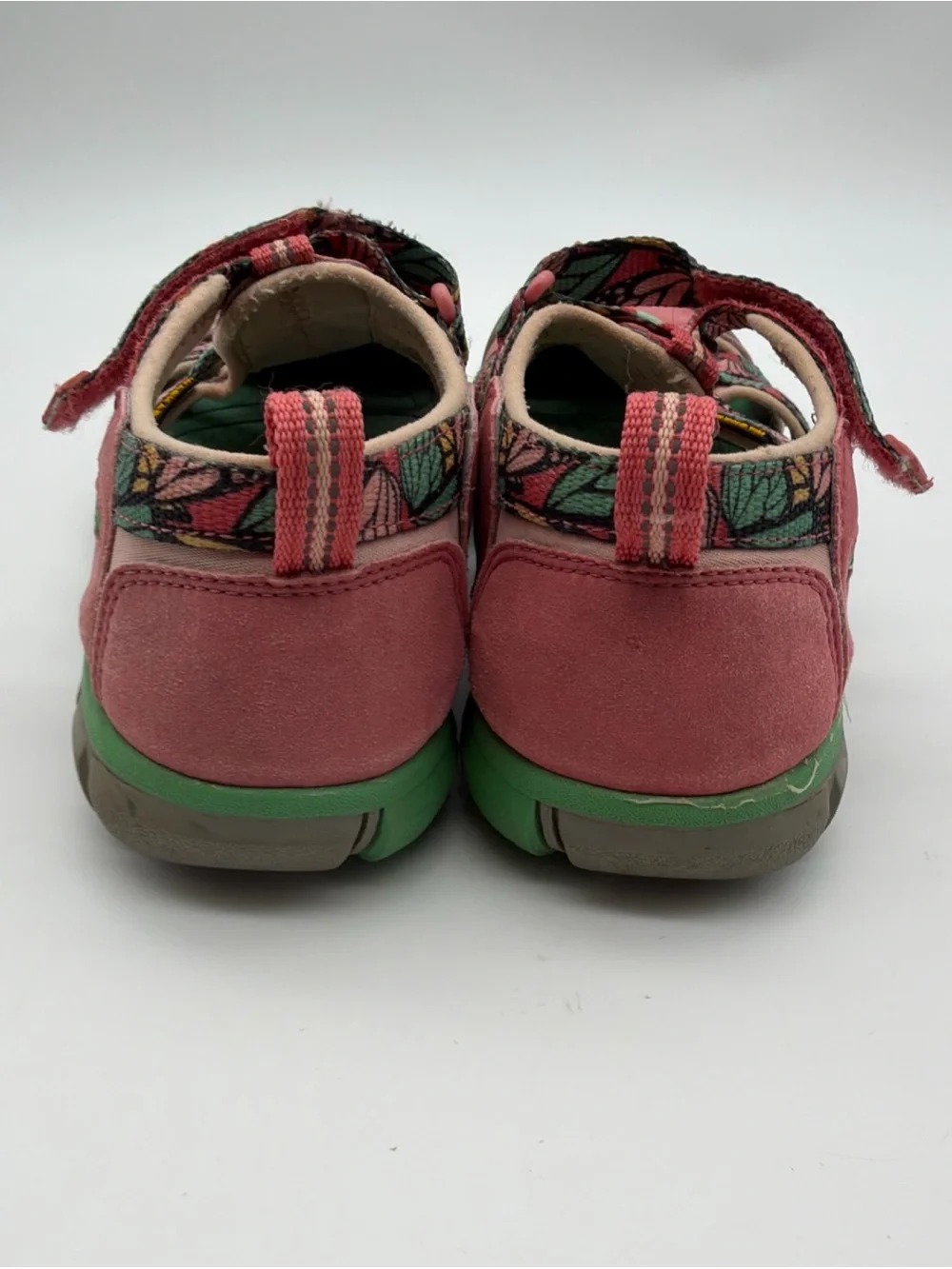 Keen Seacamp II CNX Youth Size 5 Water Hiking Sandals Washable Pink Butterfly